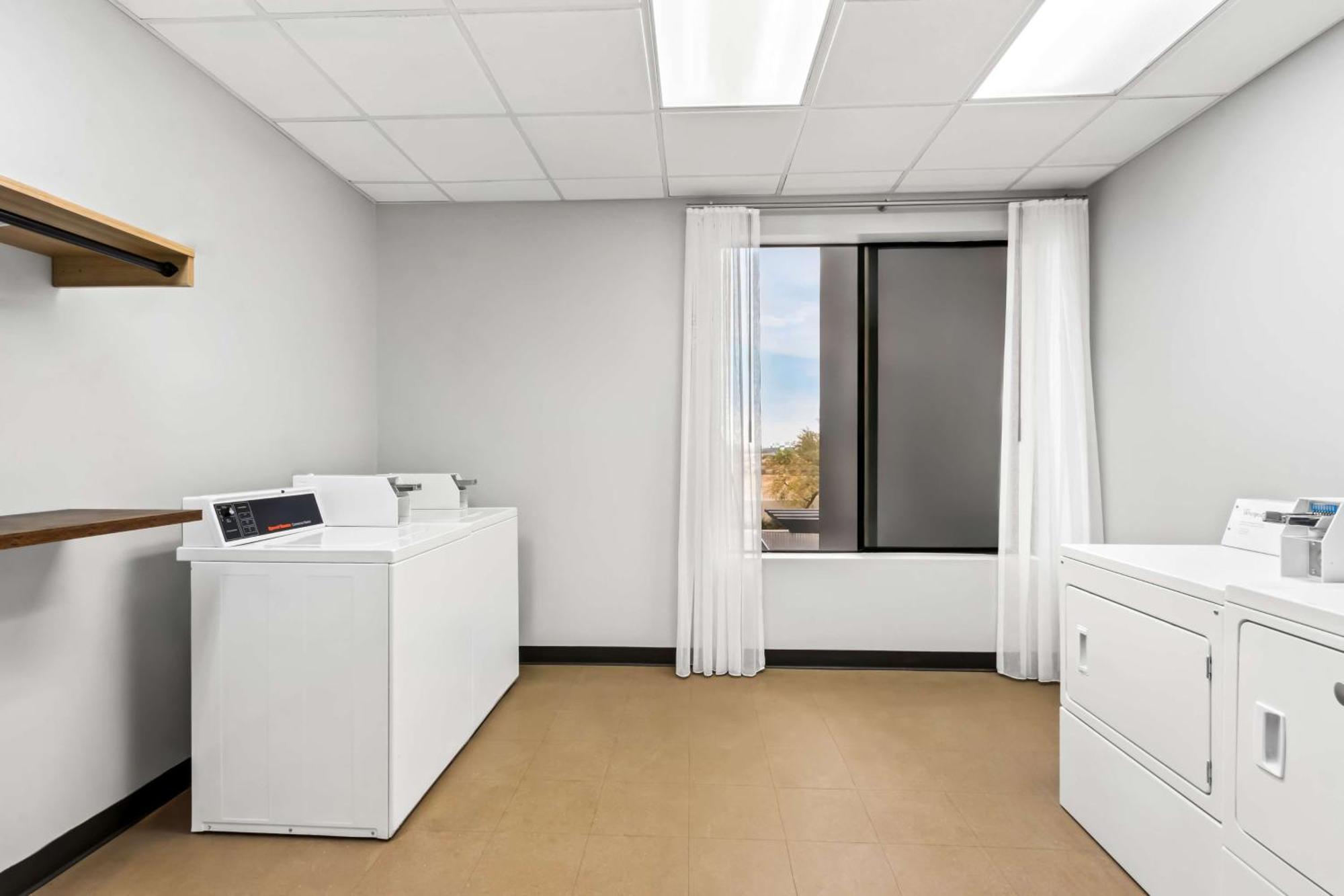 Spark By Hilton Phoenix East Mesa Εξωτερικό φωτογραφία